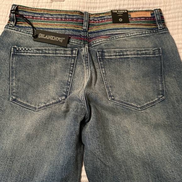 BlankNYC The Varick Kick Flare - NWT - Size 30 - Picture 8 of 15